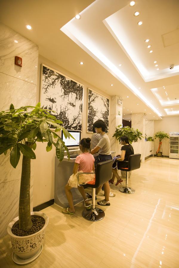 Jtour Inn Guilin Railway Station Exterior foto
